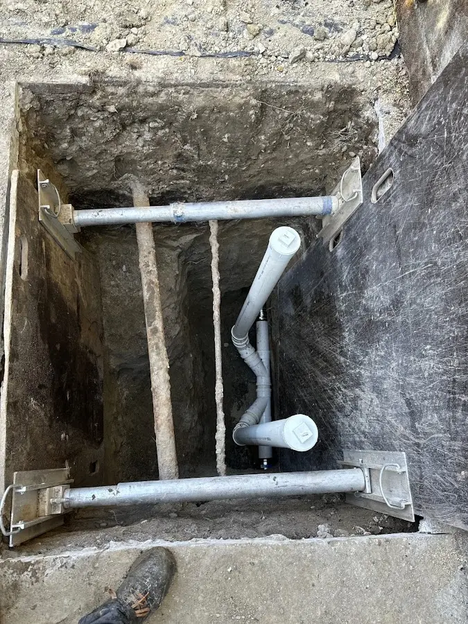 Experienced plumber completing Gas Line Repair work in Lindenhurst